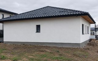 Casă cu 3 dormitoare și 2 băi de vânzare în Miroslava, strada George Topârceanu - Poză 8