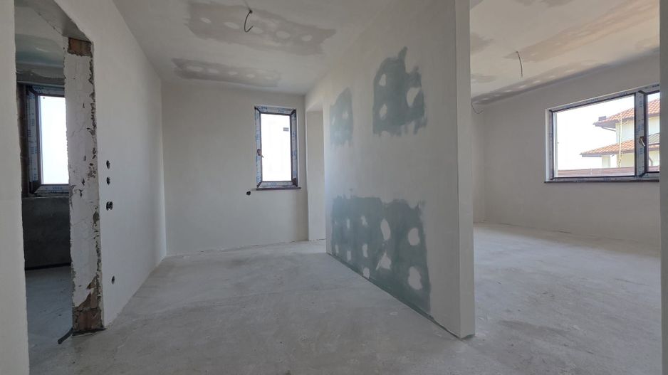 Casa in regim P+1ER de vanzare in Baltoesti - Poză 12