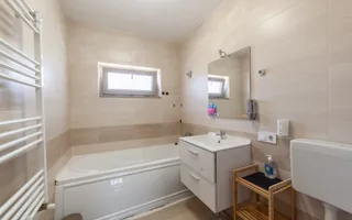 Casa Duplex la 5 pași de Pitești in Mosoaia! - Poză 11