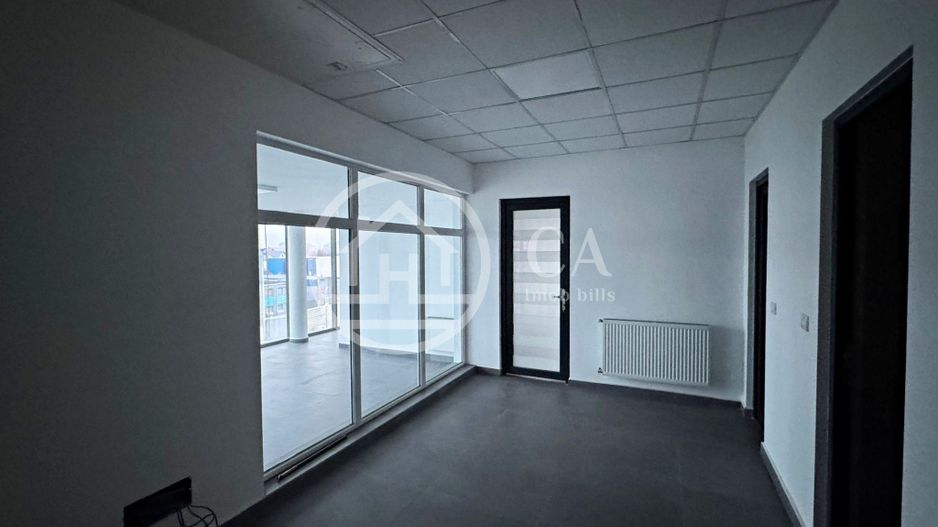Spațiu comercial de închiriat cu 7 camere în zona Centurii, Oradea - Poză 11