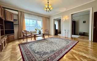 Apartament 4 camere in vila pe 2 niveluri, 150 mp, Andrei Muresanu