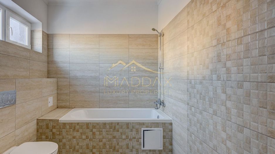 Vila ***400mp*** + Curte Proprie // zona Aviației - Poză 32