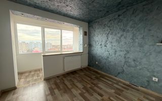 Etaj intermediar. Bloc izolat. Bucatarie inchisa - Poză 1