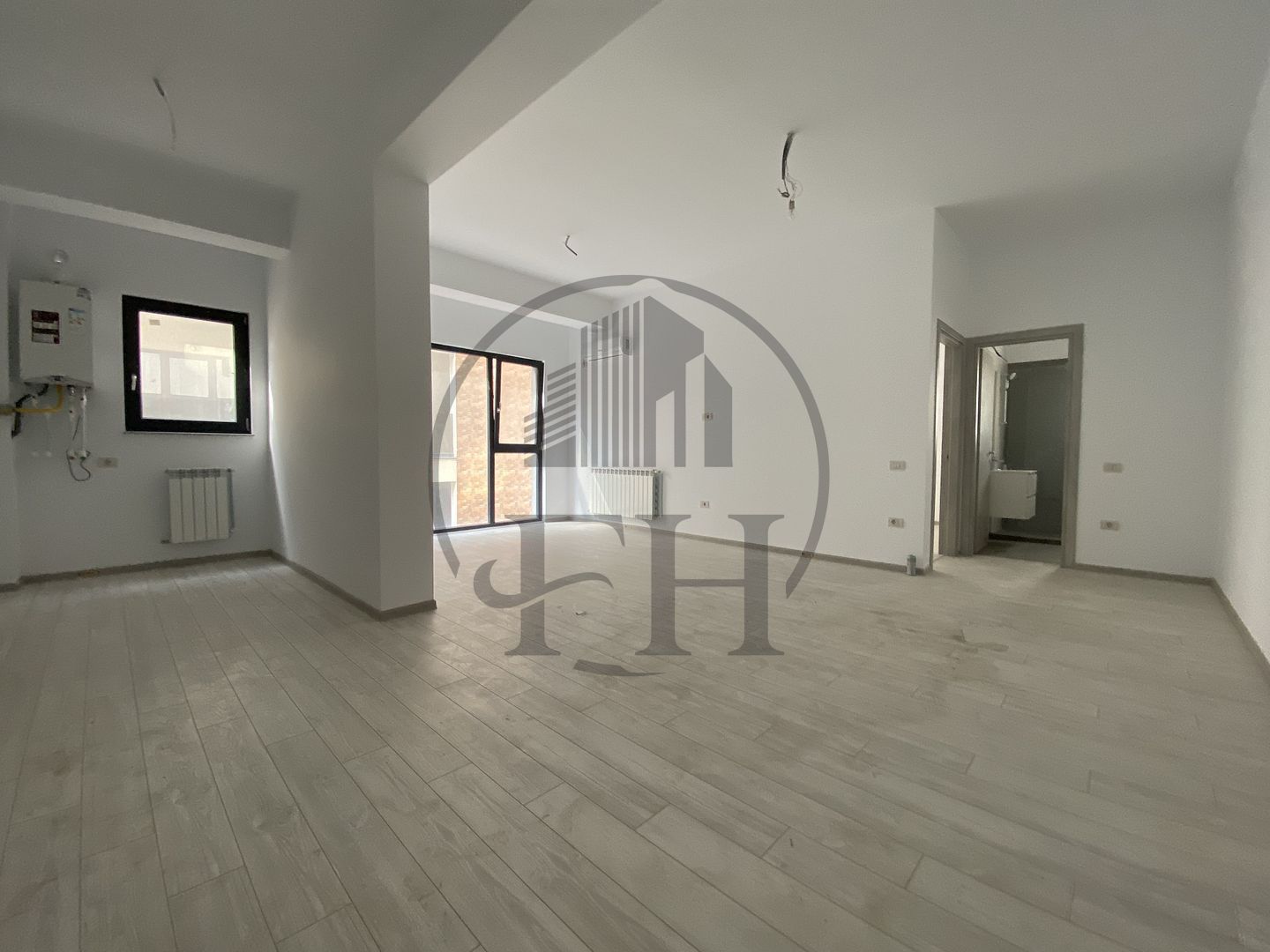 SOLD / VANDUT Apartament cu 2 camere de vânzare în zona Nord-Est - Poză 4