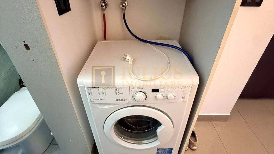 Medicina, 2 camere, 2 bai, centrala proprie, apartament spatios-105 mp - Poză 19