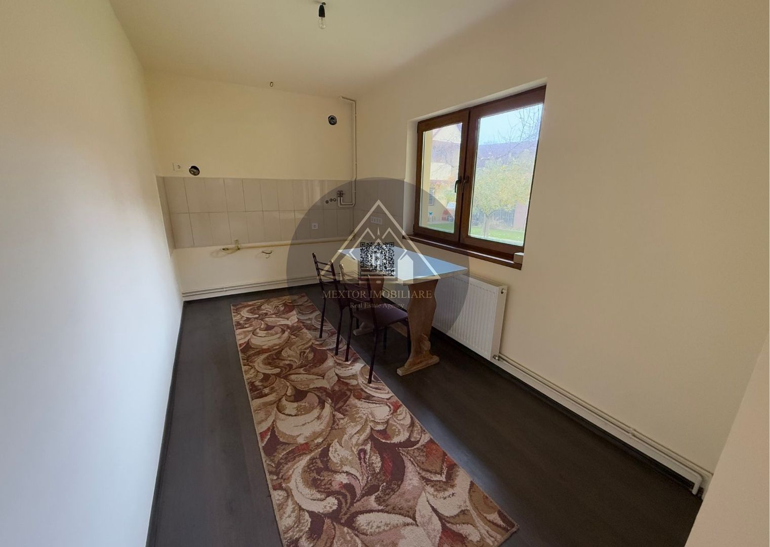 Casă nou construită în Centrul vechi Medias - Poză 7