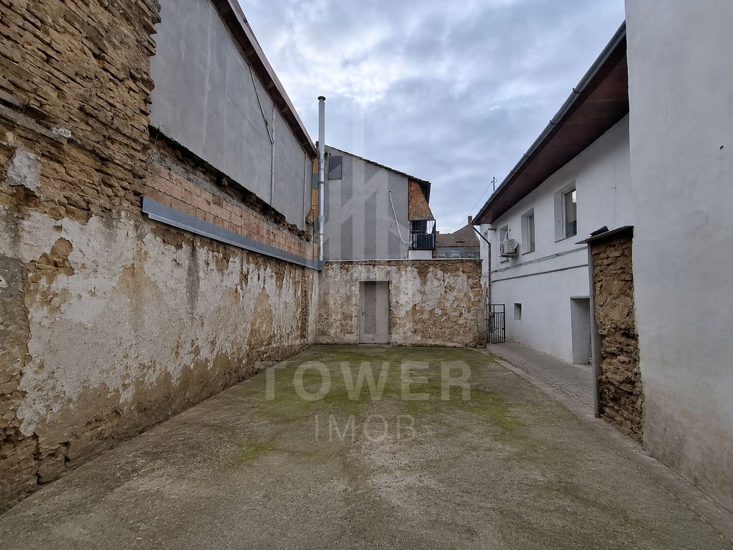 De vânzare teren cu proiect de reconstrucție apartament – zonă centrală - Poză 7