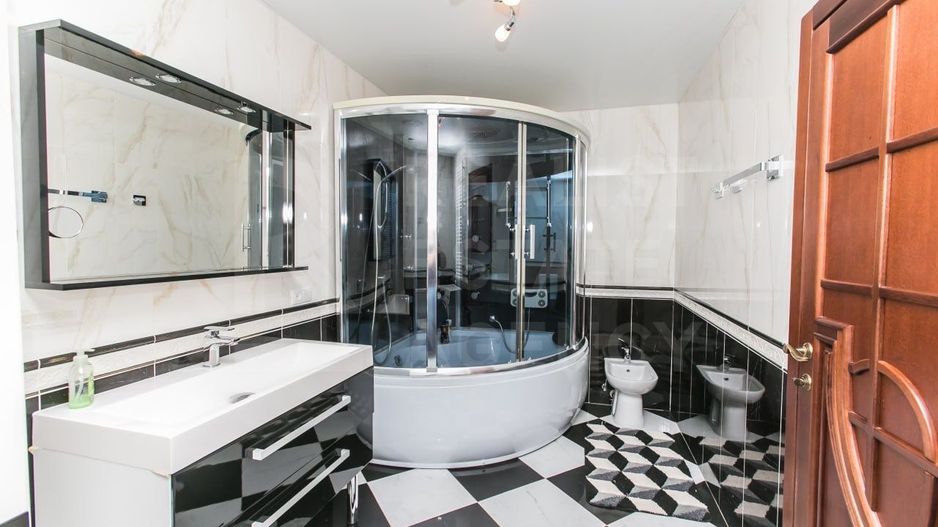 Chirie, apartament, 3 camere, Strada Sfatul Ţării, Centru - Poză 17