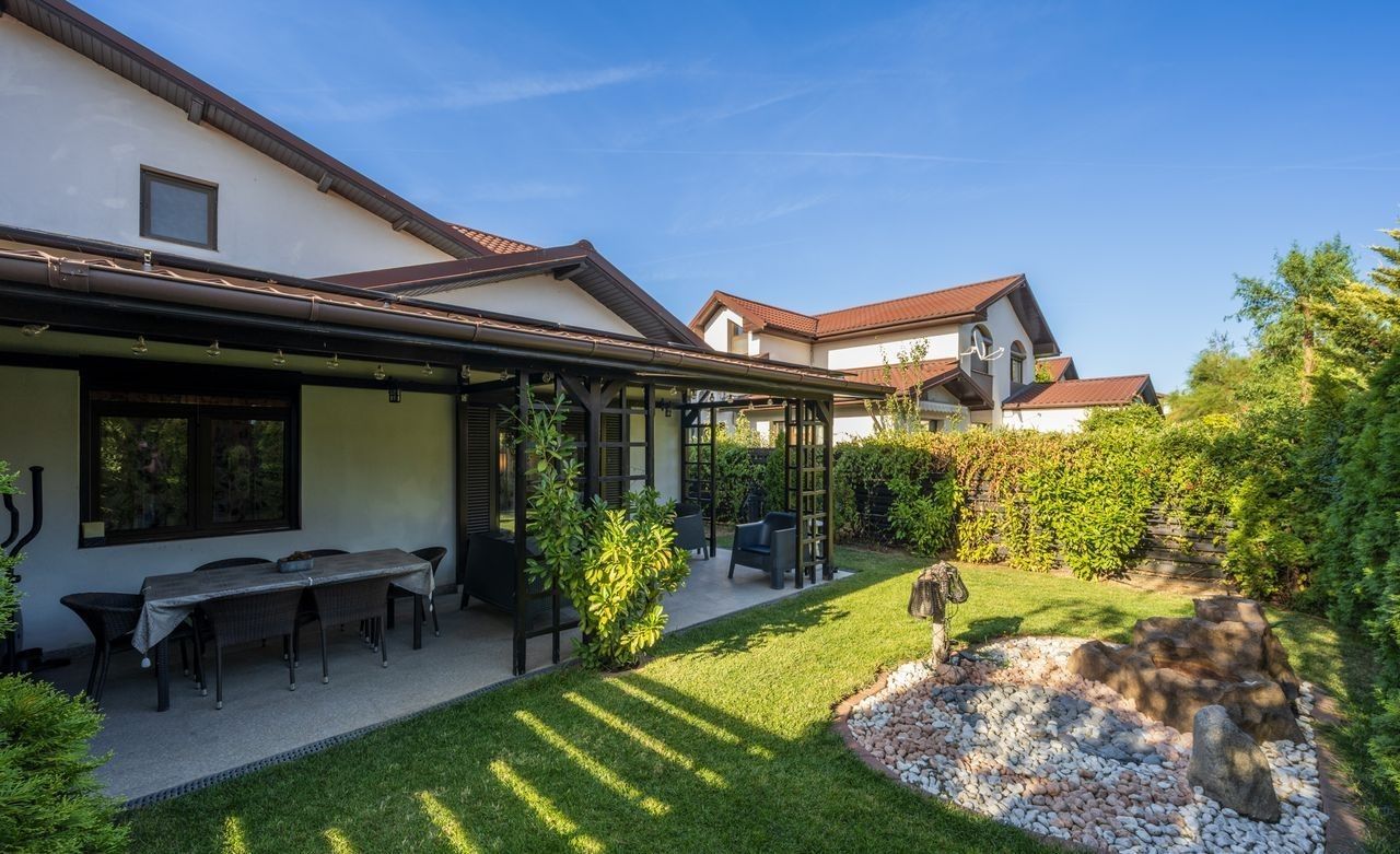 De vanzare | Casa deosebita cu 4 camere | Corbeanca - Poză 1