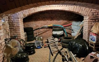 Casă de Vânzare | Piscină Interioară | Spațiu de Relaxare - Poză 11