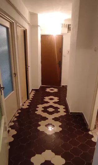 Apartament o camera, Port - Poză 2