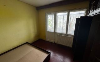 Apartament 3 camere, Podu Roș, Iași - de renovat - Poză 5