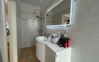 Casa cvadruplex de vanzare 4 camere, 2 locuri de parcare - Poză 15