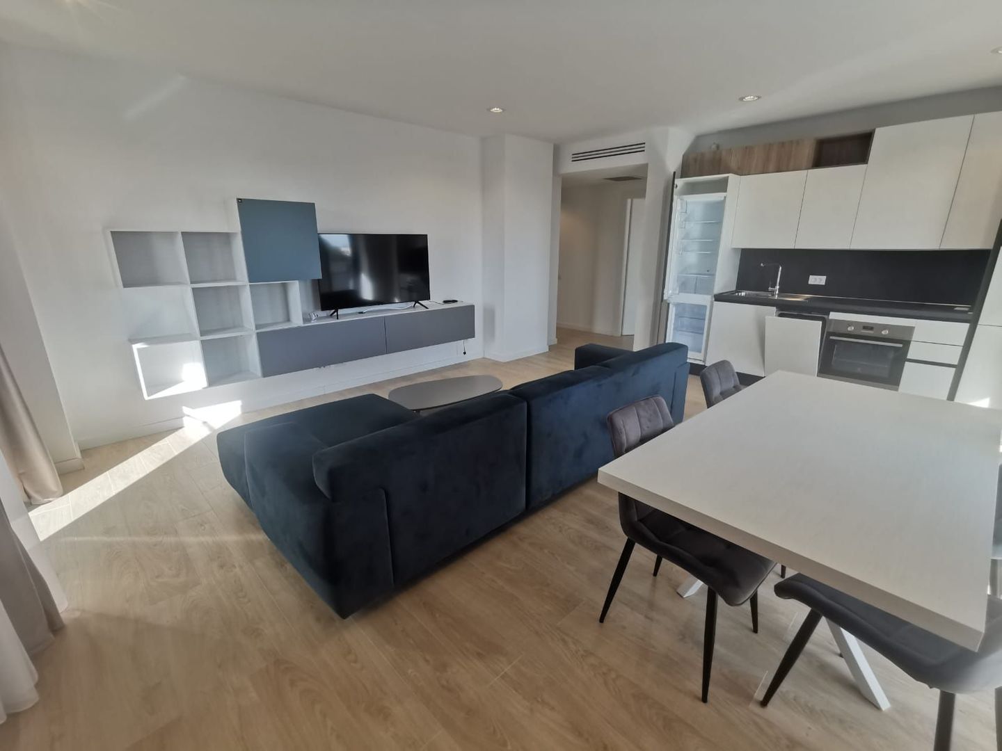 PROPRIETAR. 2 camere Baneasa Iancu Nicolae - Poză 7