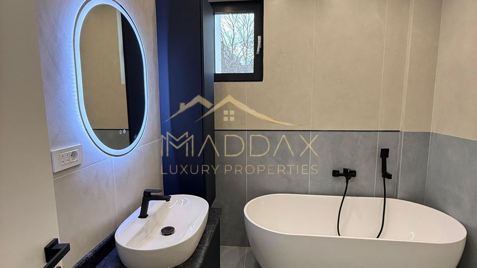 Vilă **6 camere  **451mp // Zona Iancu Nicolae - Poză 15