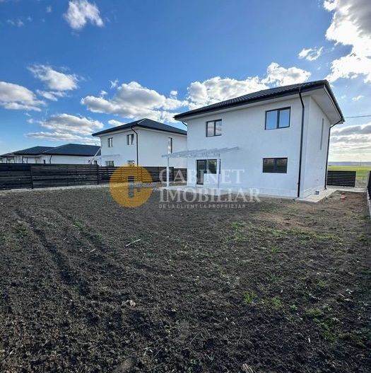 Casa 5 camere - 2 bai - P+1 - La asfalt - 120mp utili - Poză 7