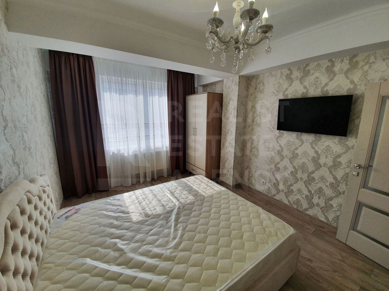 Chirie, apartament, 2 camere, Centru - Poză 1