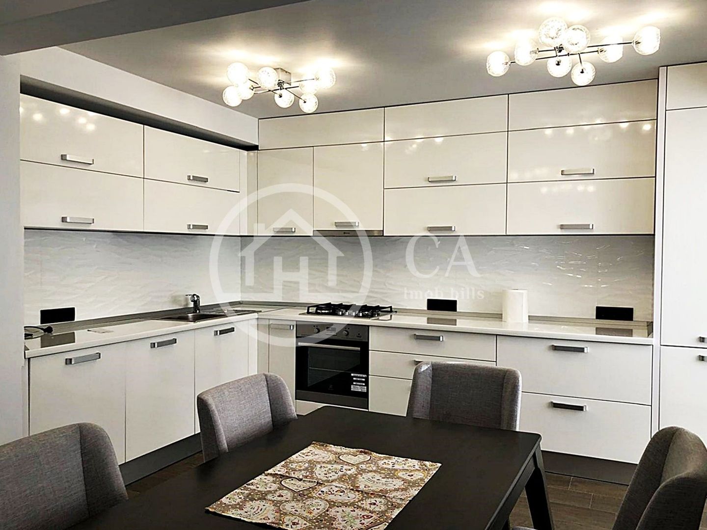 Apartament de inchiriat cu 3 camere Ultracentral, Oradea - Poză 5