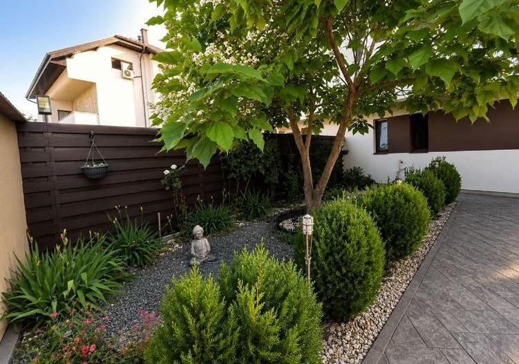 Duplex spațios, complet mobilat, într-o zonă liniștită, lângă râu - Poză 10