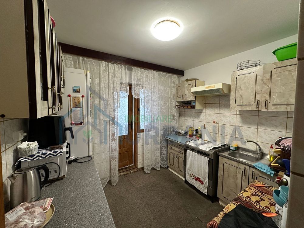 De vanzare 3 camere D Frumoasa - Poză 2