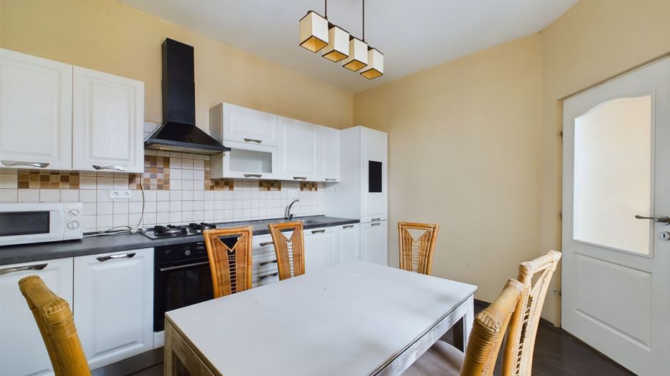 Apartament cu 3 camere Ultracentral - Poză 12