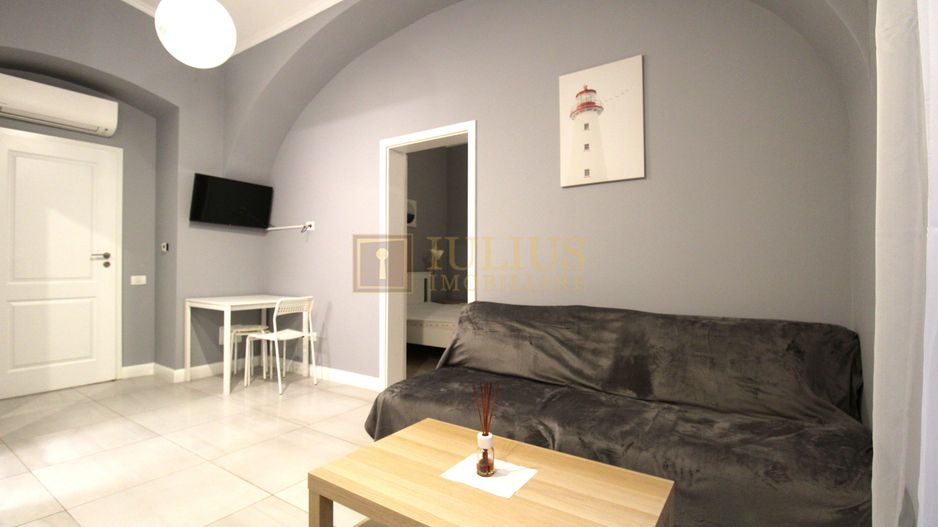 Ultracentral/pietonala, renovat modern; UNIRII - Poză 1