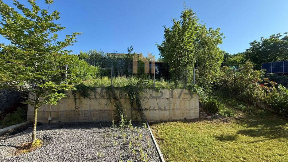 Casa moderna cu terasa panoramica de 40 mp, zona Voronet, Iris - Poză 11