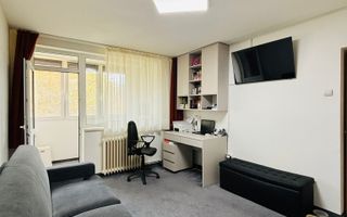 Apartament 3 camere decomandate, etaj intermediar, zona Platinia - Poză 4