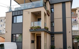 Casă spațioasă în mijlocul orasului, Str. Constantin Brâncuși - Poză 16