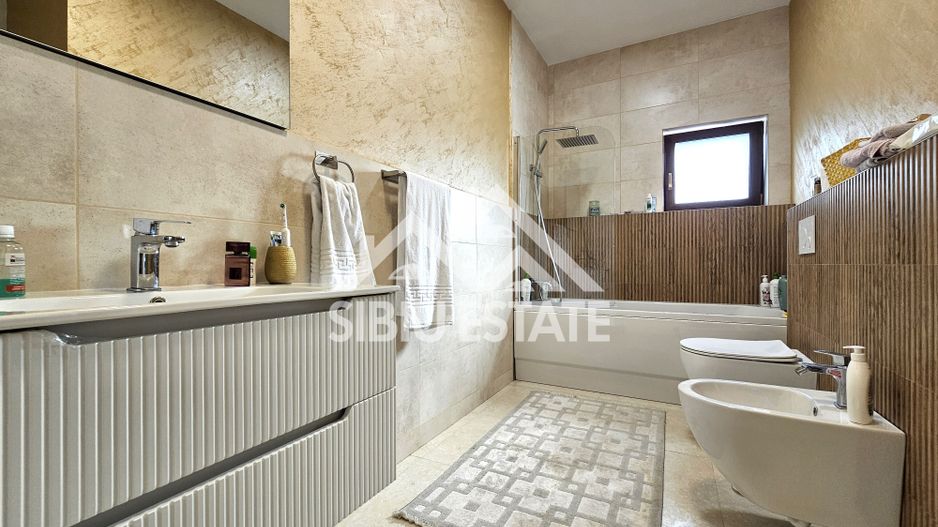 Casa Sibiu Cisnadioara, casa cu garaj, 5 camere, 3 bai - Poză 6
