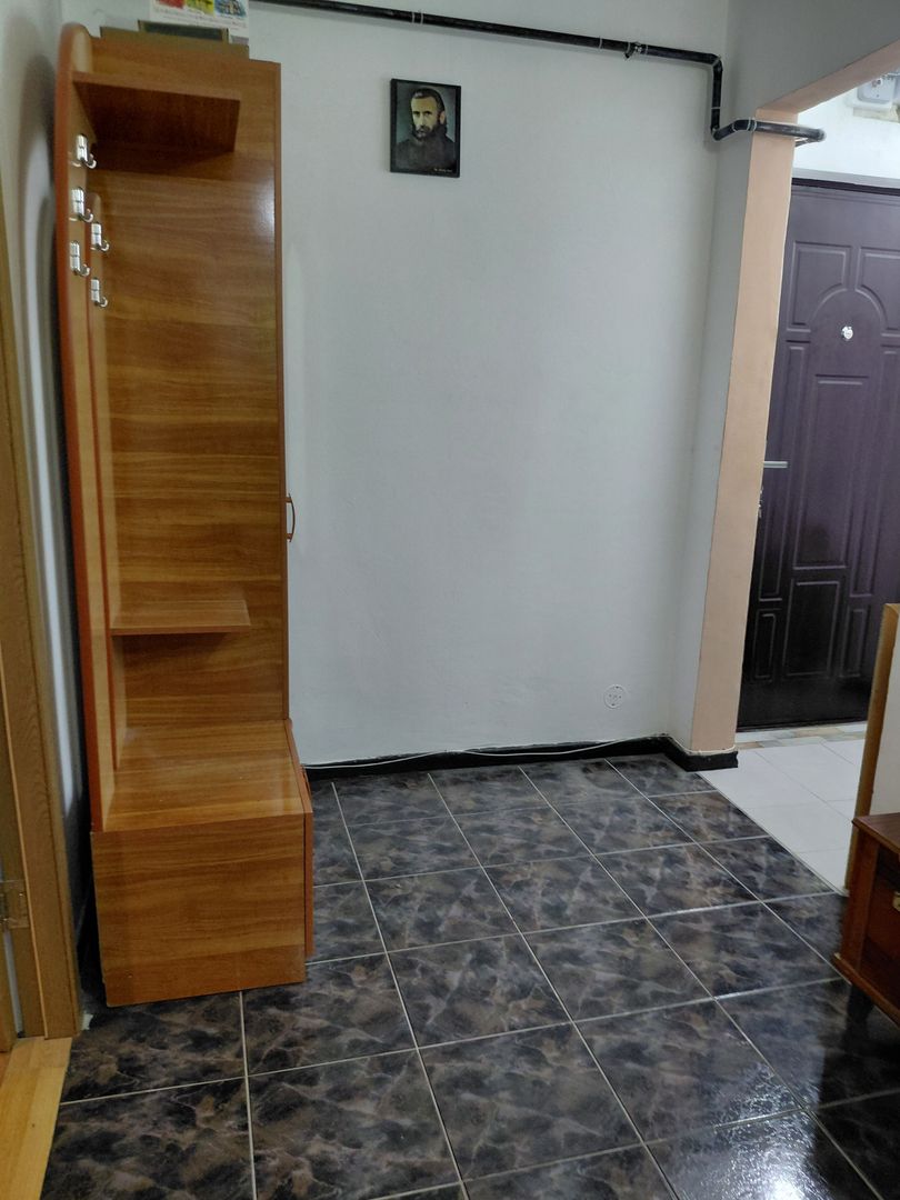 Apartament 2 camere, 45 mp, Micro 40 – Etaj 3/4, centrală termică, balcon - Poză 9