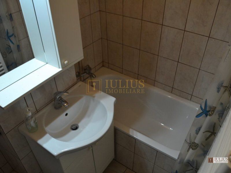 1 camera, centrala proprie/clima,  Simion Barnutiu - Hotel Strelitia. - Poză 11