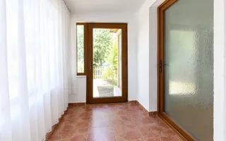 Proprietate deosebita cu doua case si teren generos – Cosesti, Arges - Poză 14