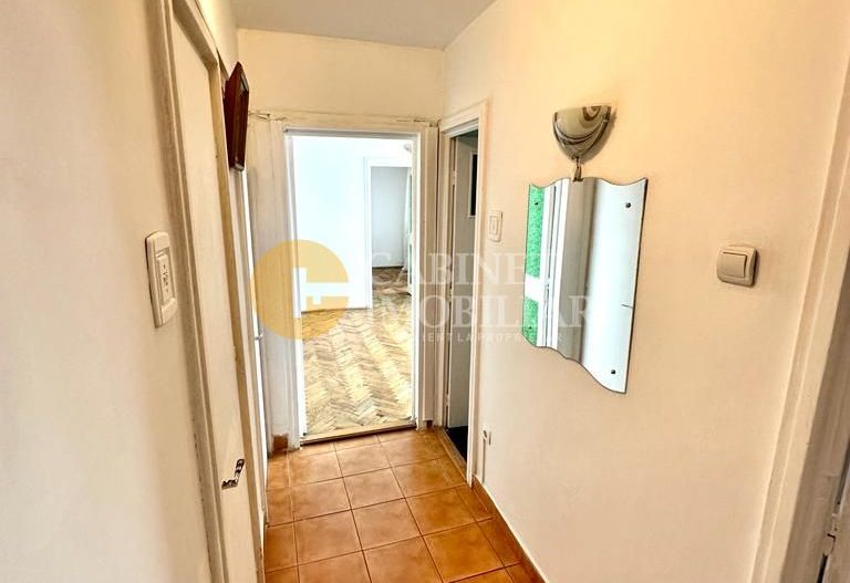 Apartament cu 2 camere la bulevard - 50mp - Bloc fara risc - Podu ros - Poză 6