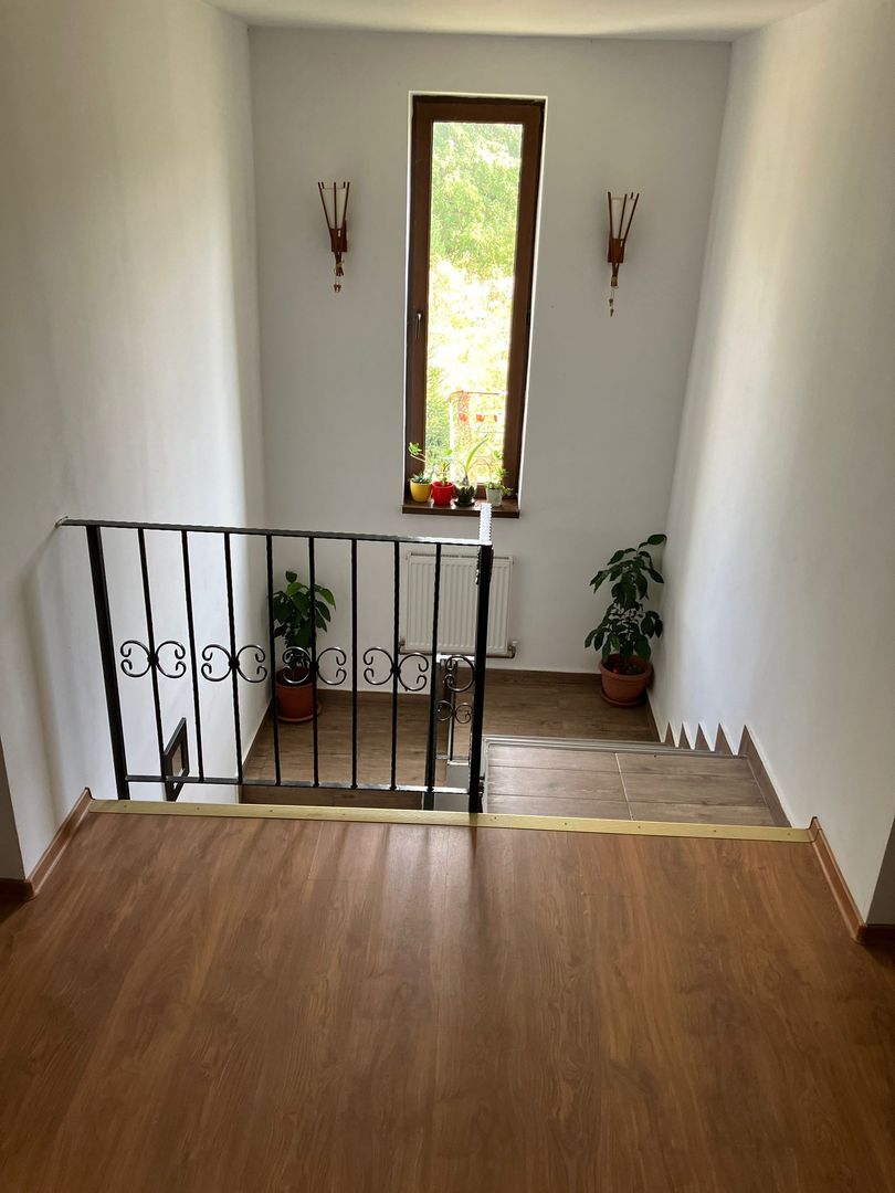 Casa in zona Lunca Marcusului - Poză 11