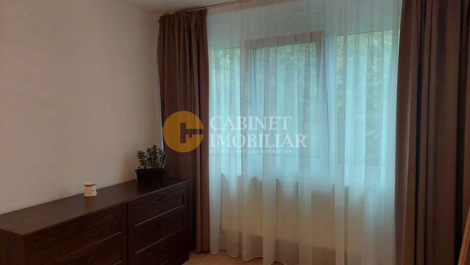 închiriez apartament 2 camere Tătărași Flora - Poză 3