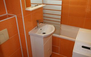 3 camere, zona Dambovita, apt superb, centrala proprie, disponibil imediat - Poză 15