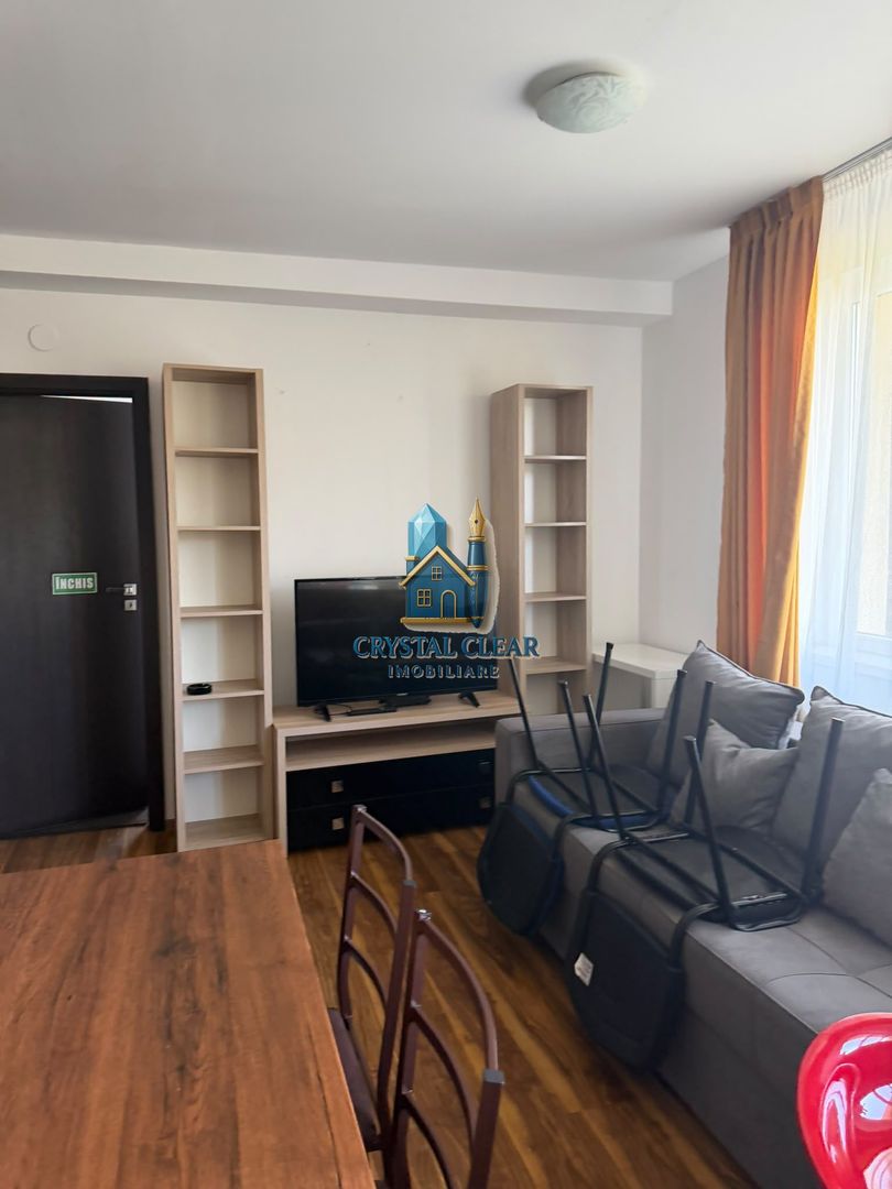 Apartament - Penthouse 4 camere - zona 7 noiembrie - Poză 2