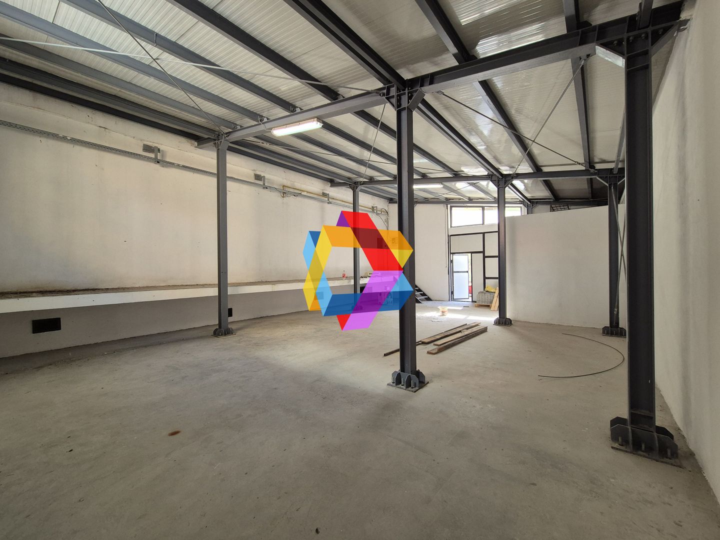 Spatiu de închiriat mica producție sau depozitare Brasov - 135 mp - Poză 4