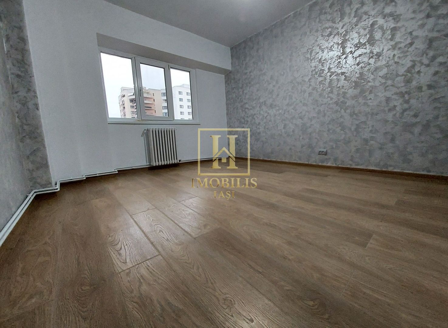 Apartament 3 camere decomandat 84 mp Pacurari 148000 euro - Poză 4