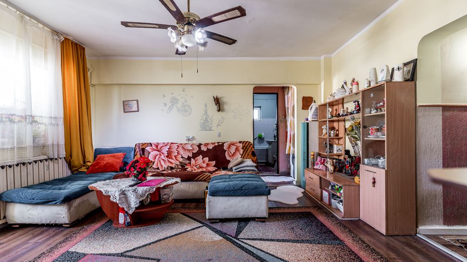 Apartament cu 5 camere pe Splaiul General Gheorghe Magheru, Micălaca - Poză 6