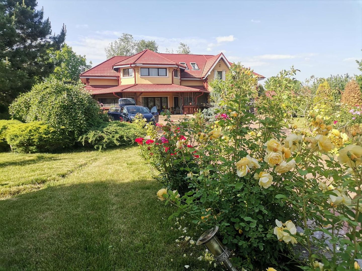 Vilă de lux mobilata/utilata cu terasa+foisor, garaj,gradina si livada - Poză 5