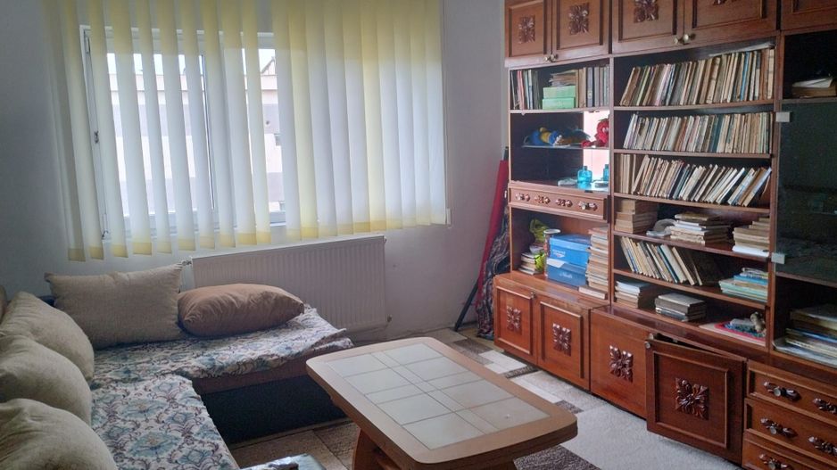 vand apartament 2 camere, dec zona Splai Mihai Viteazul, incalzire pe - Poză 1