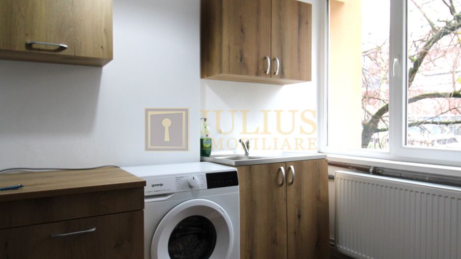 Piata 700; centrala proprie, la prima inchiriere dupa renovare. - Poză 19