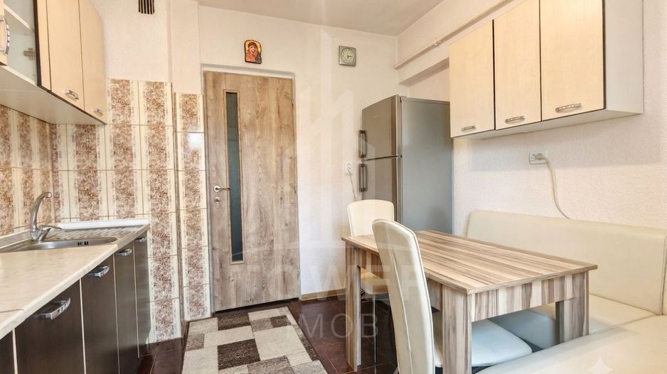 Apartament de 2 camere decomandate situat pe Bulevardul Mihai Viteazul, - Poză 3