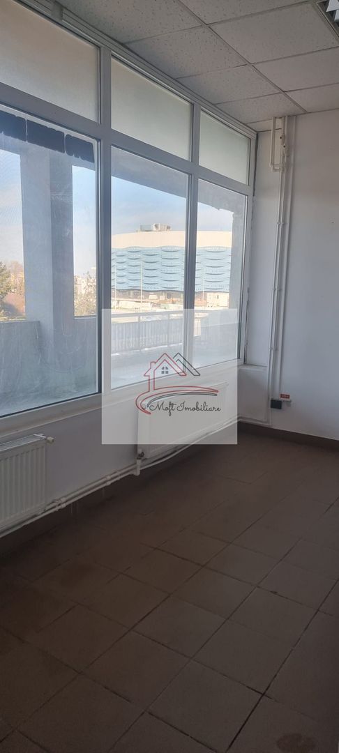 SPATIU COMERCIAL CENTRAL - Poză 1