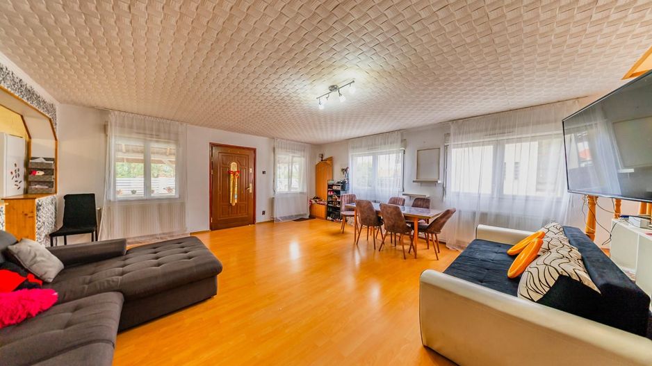 Casa individuala de vanzare in Iratosu 0% COMISION CUMPARATOR - Poză 4