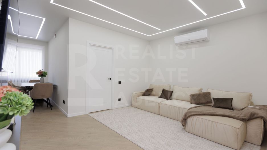 Vânzare, apartament, 2 camere, str. Vasile Lupu, Buiucani - Poză 1