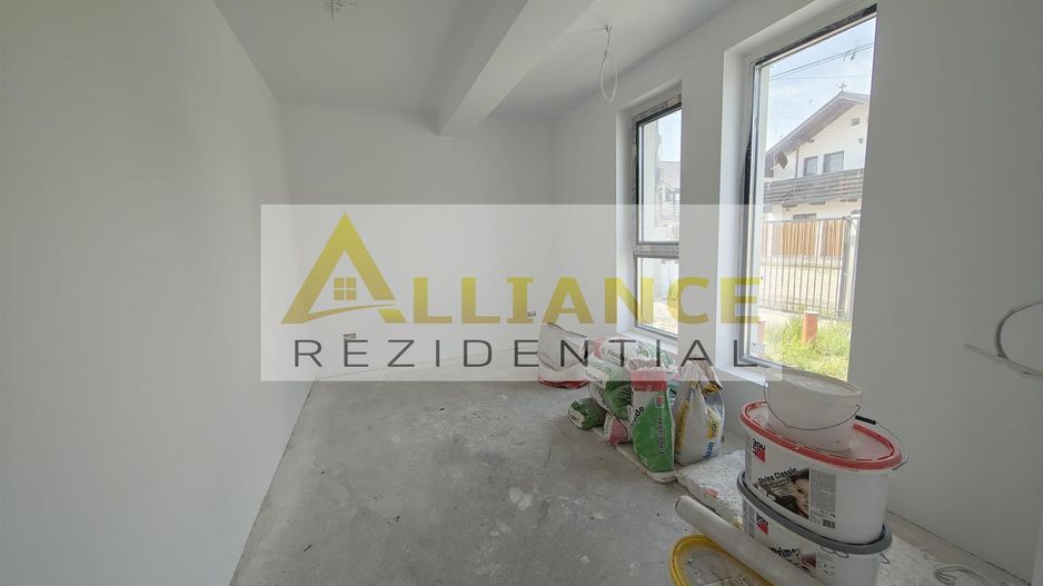 Strada Miorita I P+E | 5 camere | 3 bai | Teren 400 mp - Poză 12