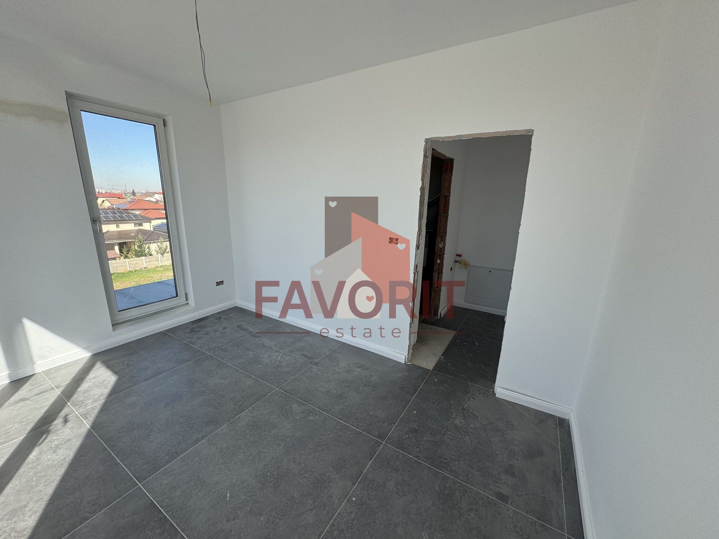 Apartament deosebit. Terasa 50 mp. Zona Buziasului. - Poză 7